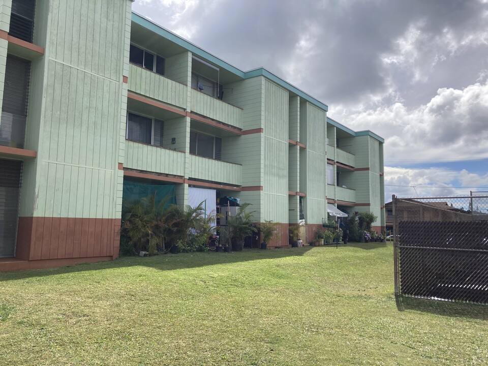 1045 Aheahe Ave, Unit Lalawai Hale in Wahiawa, HI - Foto de edificio