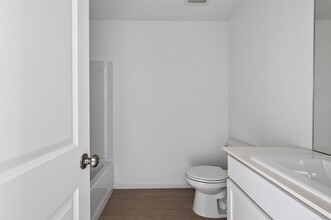 3302 Hereford Dr in Rosenberg, TX - Building Photo - Building Photo