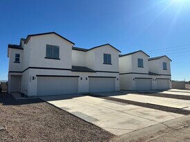 16049 S Yava Rd in Arizona City, AZ - Building Photo