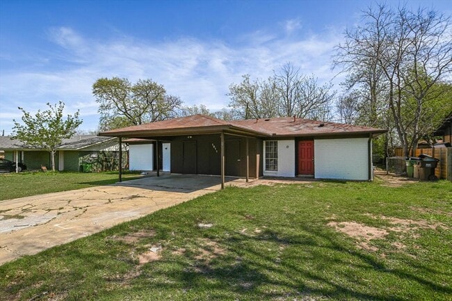 property at 1811 Magnolia Dr