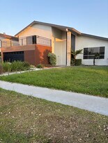 8432 Oberlin Ave in Westminster, CA - Building Photo