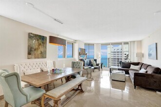 2001 N Ocean Blvd in Fort Lauderdale, FL - Foto de edificio - Building Photo