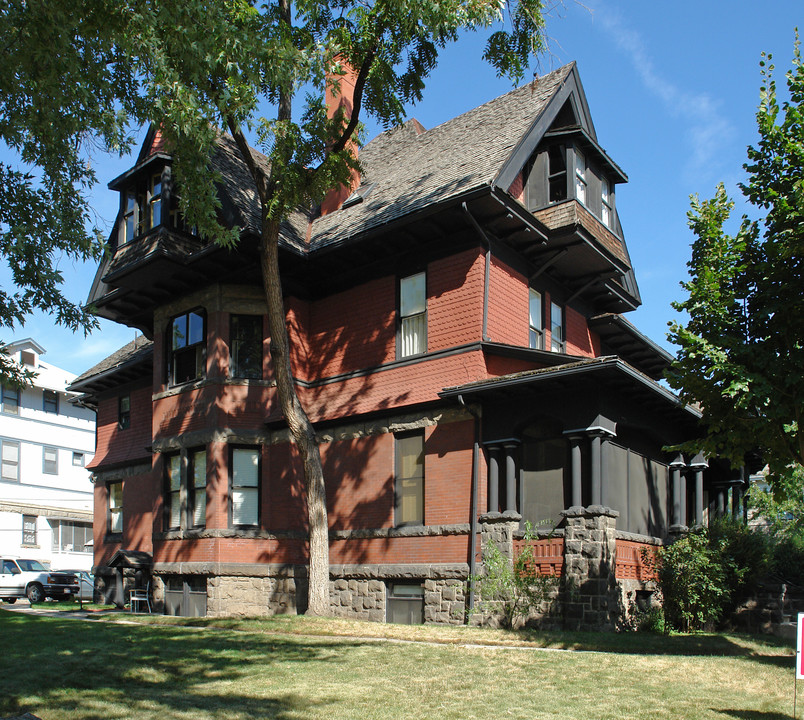 Hon House in Boise, ID - Building Photo