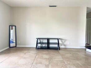 3303 Royal Canadian Trce, Unit 4 in Ft. Myers, FL - Building Photo - Building Photo