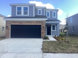 2126 Saffron Walden Dr in Plant City, FL - Building Photo