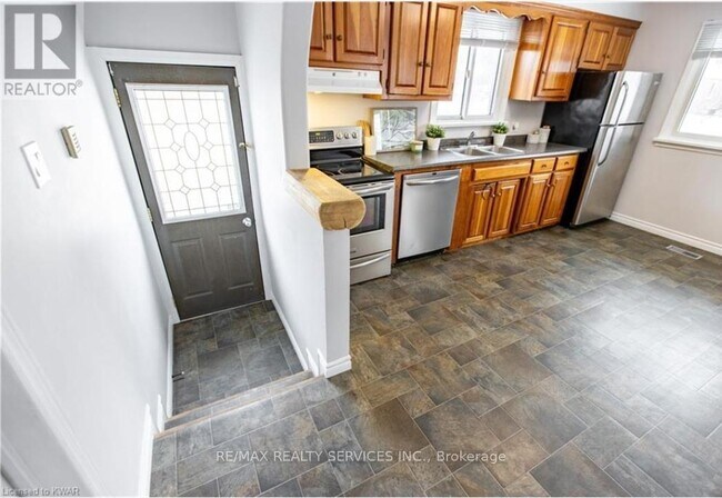 205 Glen Rd in Kitchener, ON - Building Photo - Building Photo