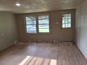 359 Smith St in Radcliff, KY - Building Photo - Building Photo