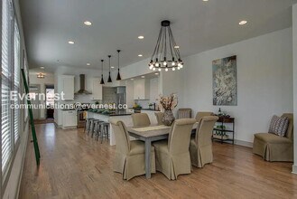 915B Caruthers Ave in Nashville, TN - Building Photo - Building Photo
