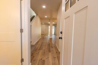 955 Academy St in Woodbridge, CA - Building Photo - Building Photo