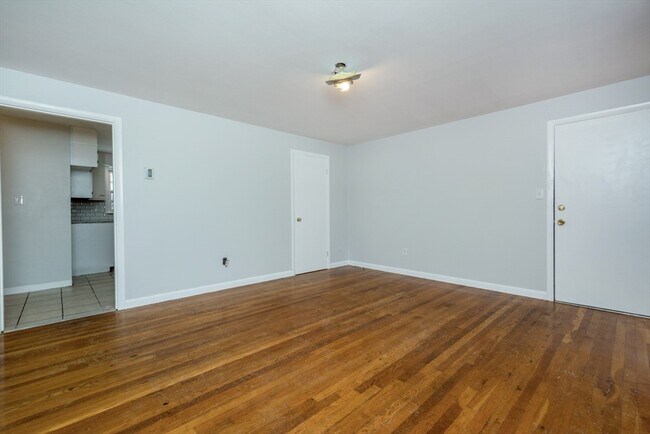 22 SW Cutoff in Northborough, MA - Building Photo - Building Photo