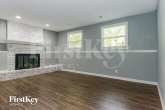 13008 W 102nd Terrace in Lenexa, KS - Building Photo - Building Photo