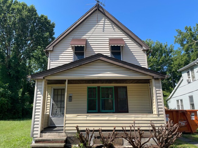 property at 15926 Whitcomb Rd