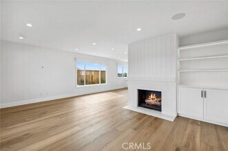 1027 Tiller Way in Newport Beach, CA - Building Photo - Building Photo