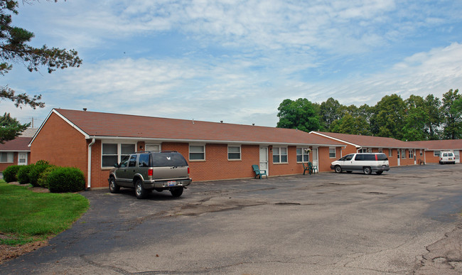 909 W Main St in New Lebanon, OH - Building Photo - Building Photo