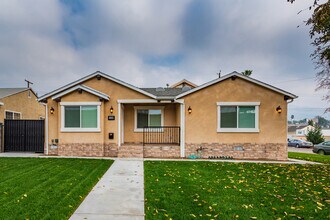 1400 Leland Way, Unit 1 in Burbank, CA - Building Photo - Building Photo