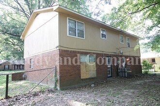 3635 W Big Bend Dr in Memphis, TN - Building Photo - Building Photo