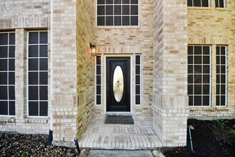 30214 Vinebriar Dr in Spring, TX - Building Photo - Building Photo