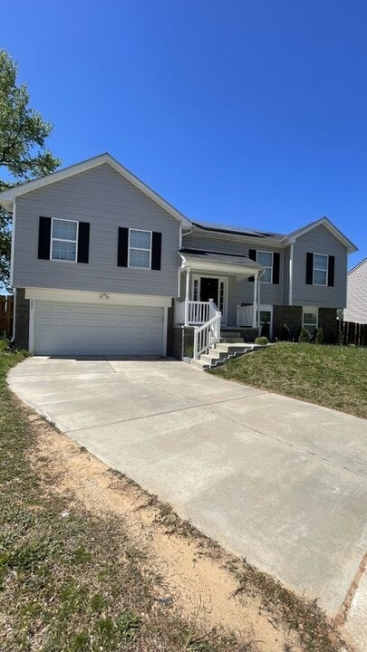 205 Tessing Ct in Glen Burnie, MD - Building Photo