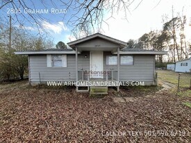 2805 Graham Rd in Jacksonville, AR - Building Photo