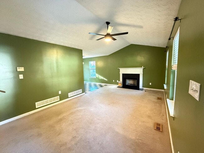 120 Fair Havens Dr in Hiram, GA - Foto de edificio - Building Photo