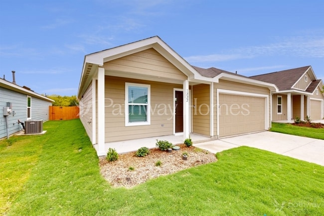 1222 Tallow Trl in Princeton, TX - Foto de edificio - Building Photo