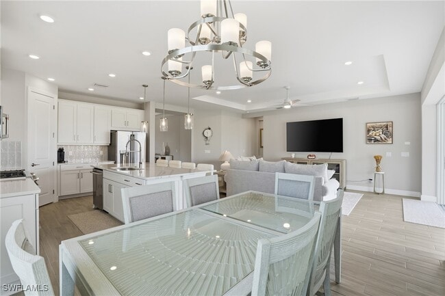 property at 11964 Molto Dr