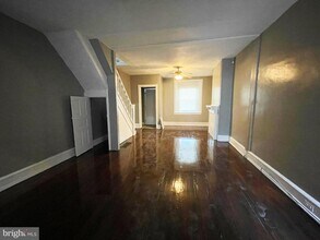 233 N Creighton St in Philadelphia, PA - Building Photo - Building Photo