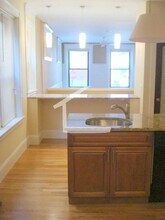 184 St Paul St in Brookline, MA - Building Photo - Building Photo