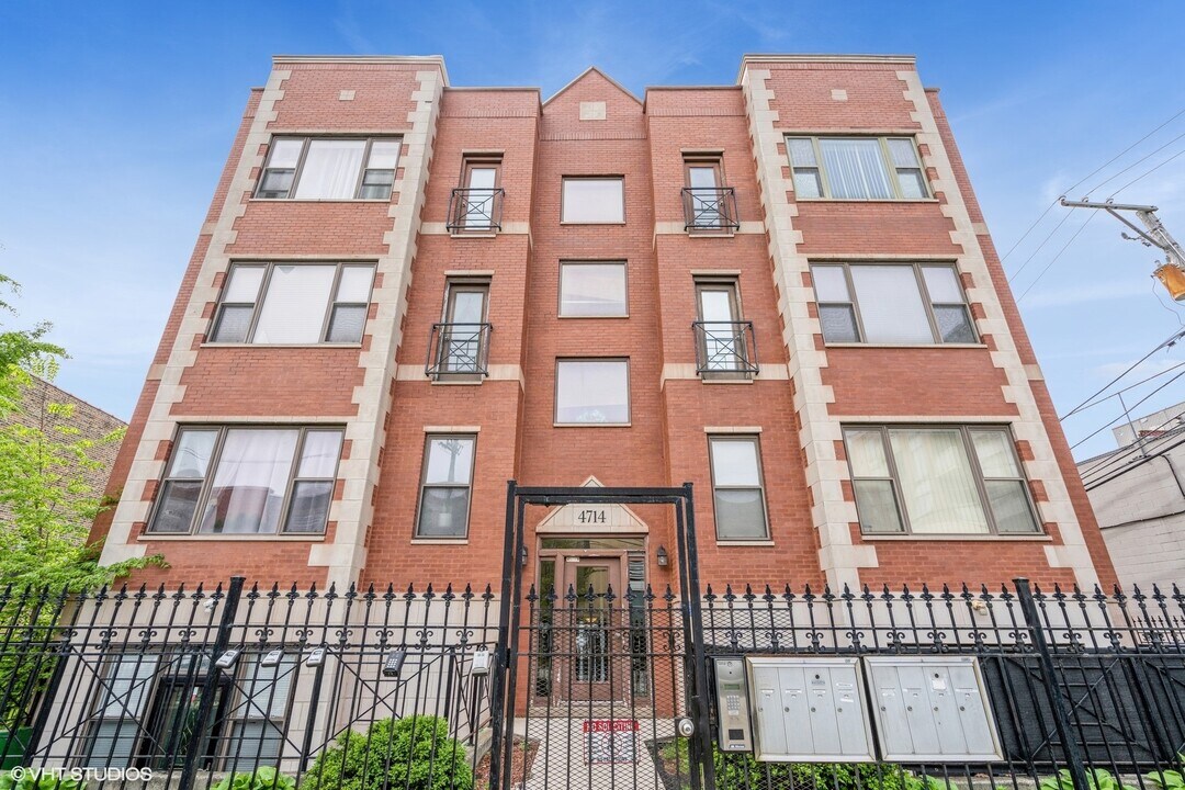 4714 S Evans Ave in Chicago, IL - Building Photo
