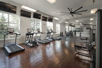 Enclave Apartments in Allendale, MI - Foto de edificio - Building Photo