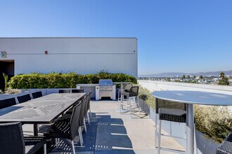 Maya Apartments in Los Angeles, CA - Building Photo - Building Photo