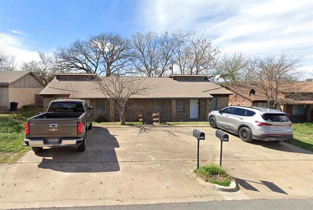 property at 1110 Lynn St