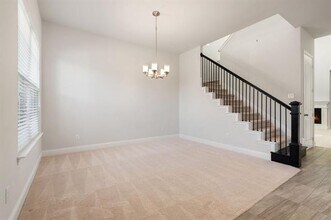 17570 Sequoia Dr in Dallas, TX - Building Photo - Building Photo