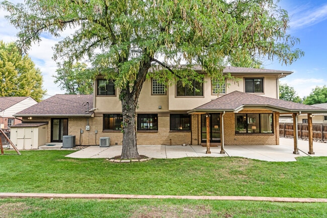 3600 E Virginia Ave in Denver, CO - Building Photo - Building Photo