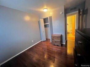 22116 Dante St in Oak Park, MI - Building Photo - Building Photo