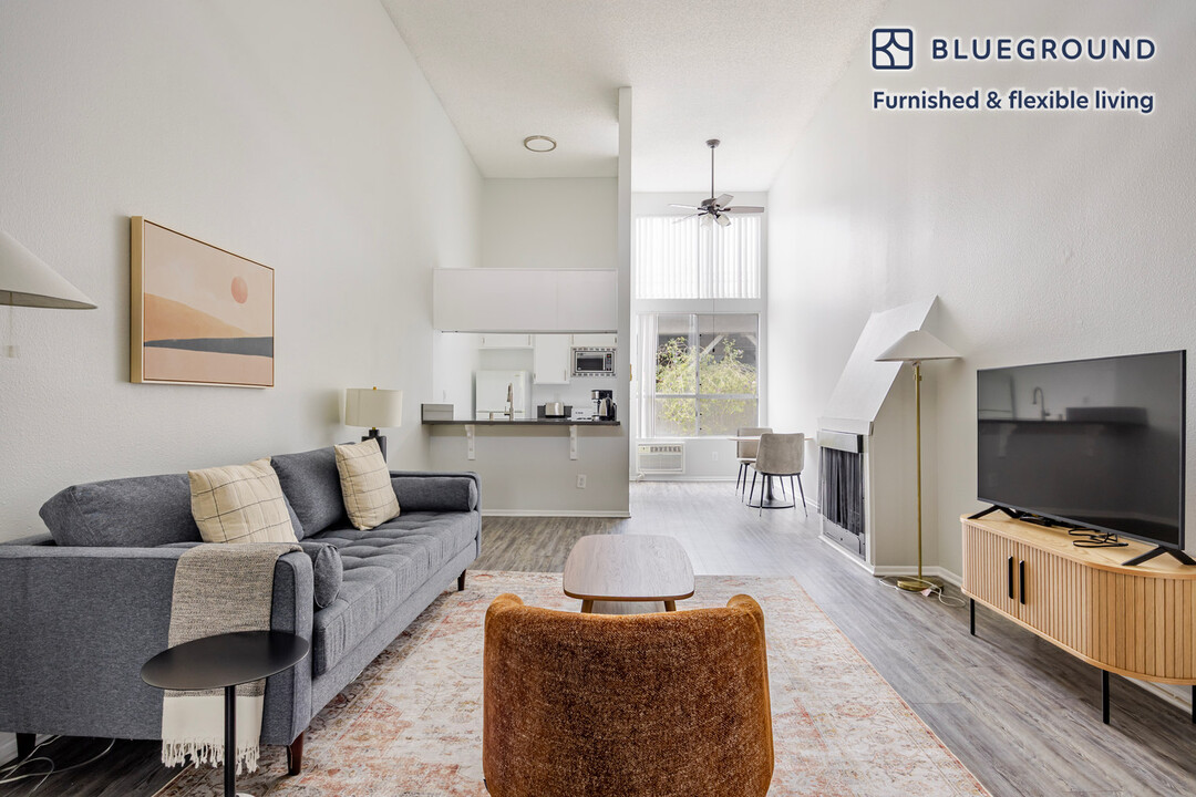 641 Gayley Ave, Unit FL2-ID1331 in Los Angeles, CA - Building Photo