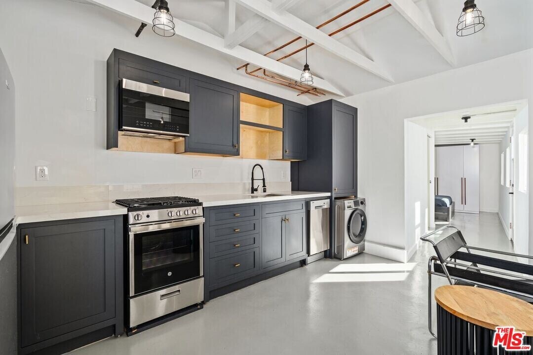 1034 Bay St in Santa Monica, CA - Building Photo