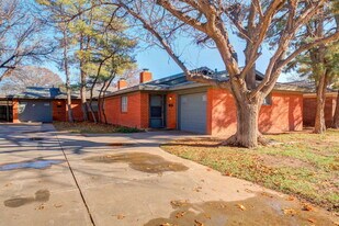 6707 Hartford Ave in Lubbock, TX - Building Photo