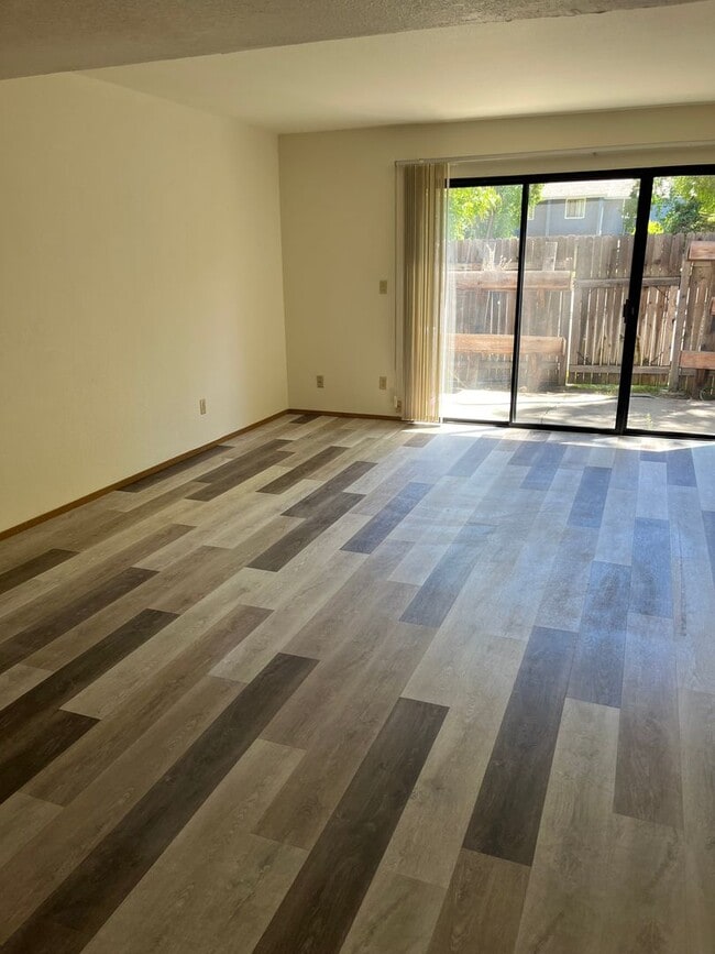 870 Adams St in Davis, CA - Building Photo - Building Photo