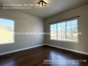 6123 Passing Sky Dr in Colorado Springs, CO - Foto de edificio - Building Photo