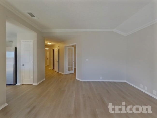 1310 Cloyne Dr in Arlington, TX - Foto de edificio - Building Photo