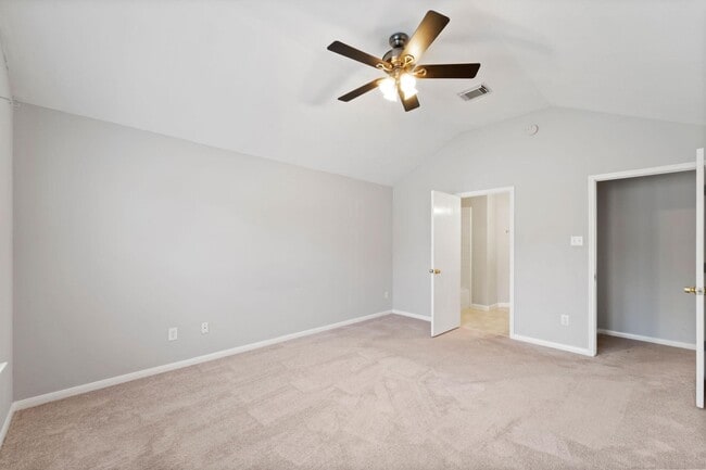 property at 2530 Fox River Ln