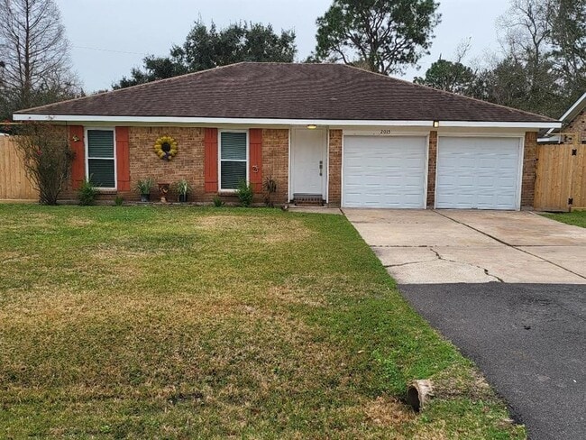 property at 2015 Redwood St