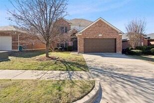 5841 Pearl Oyster Ln in Fort Worth, TX - Building Photo