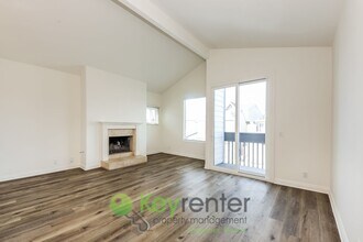 210 33rd St in Newport Beach, CA - Building Photo - Building Photo