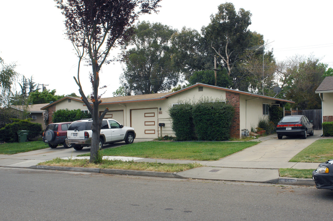 1142-1146 Bismarck Dr in Campbell, CA - Building Photo