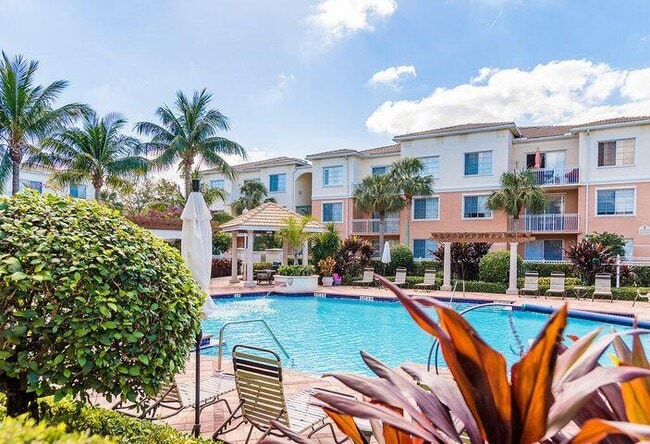 1210 Myrtlewood Cir E in Palm Beach Gardens, FL - Building Photo - Building Photo