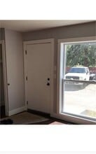 38444 Meadowdale St in Clinton Twp, MI - Foto de edificio - Building Photo