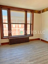 400 E Coolbaugh St in Red Oak, IA - Foto de edificio - Building Photo