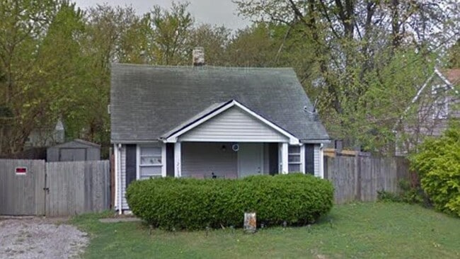 property at 2709 S Alvord Blvd